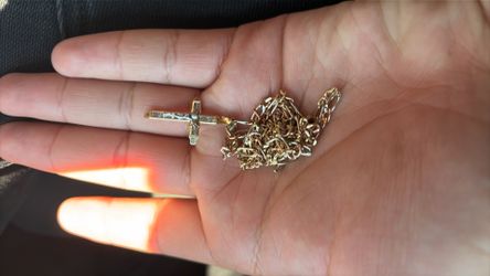 14k gold necklace and pendent 7.5grams