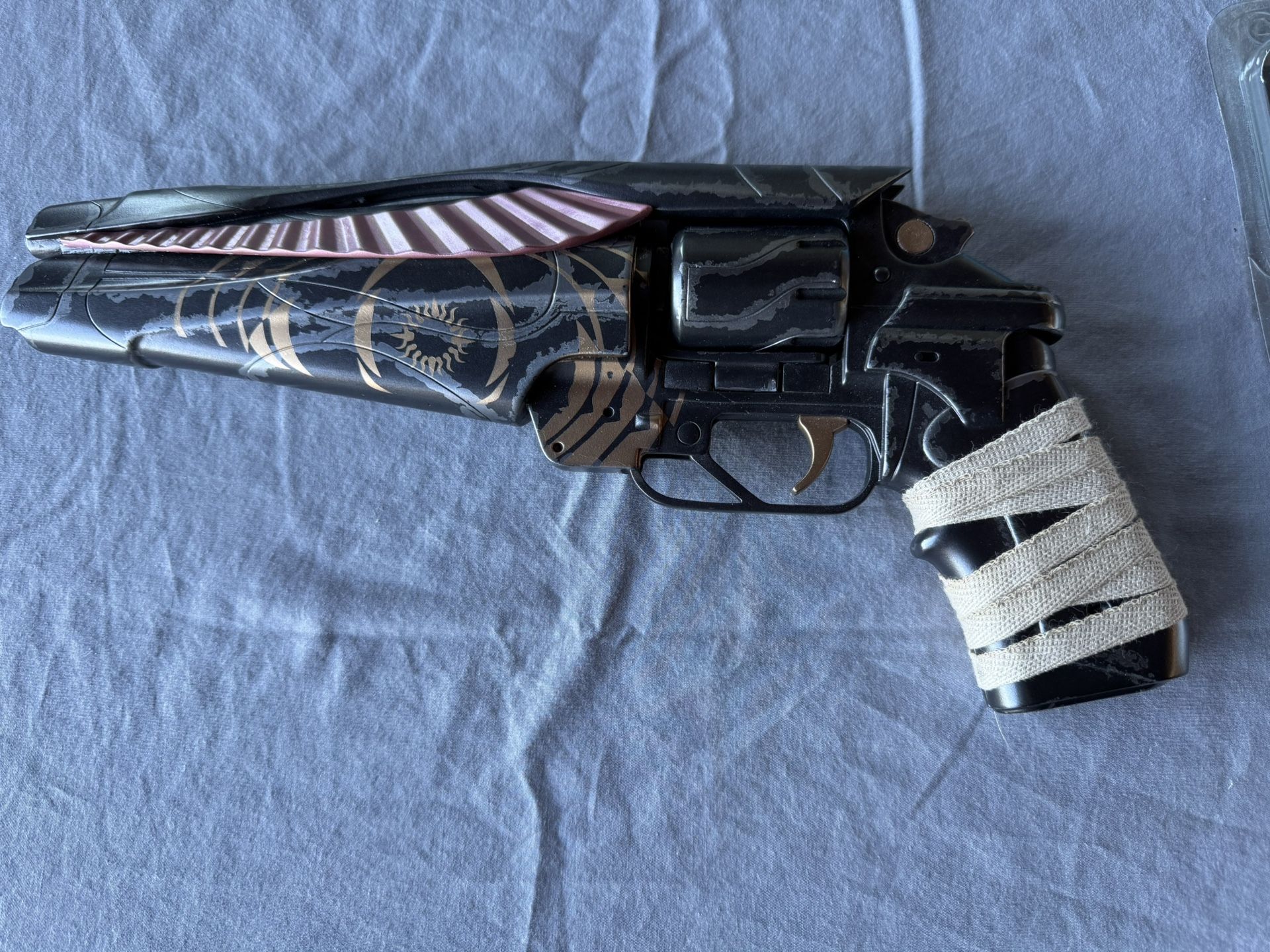 Igneous hammer legendary hand cannon from Destiny2