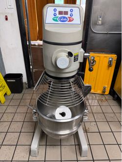 Globe SP30 Floor Mixer