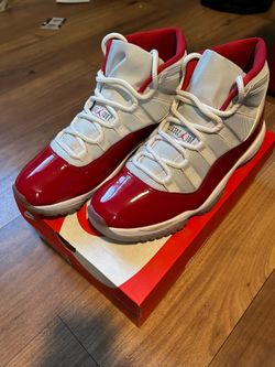 Jordan 11 Cherrys (Size 11)