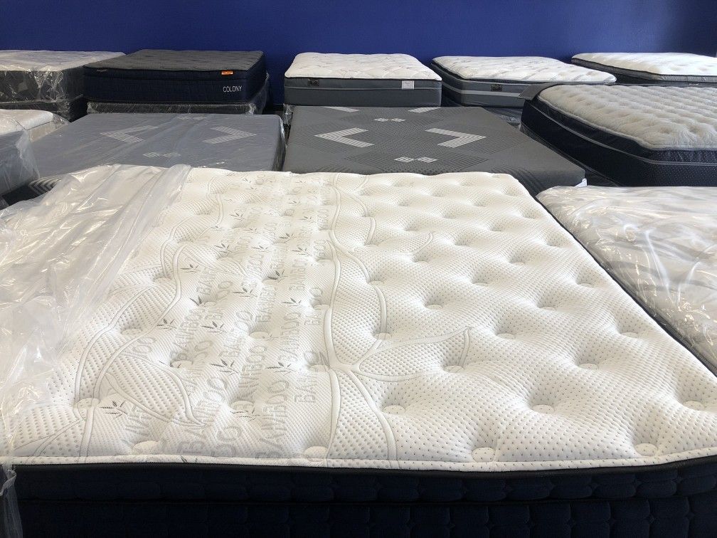 ***Clearing Mattresses AND Adjustable Base**