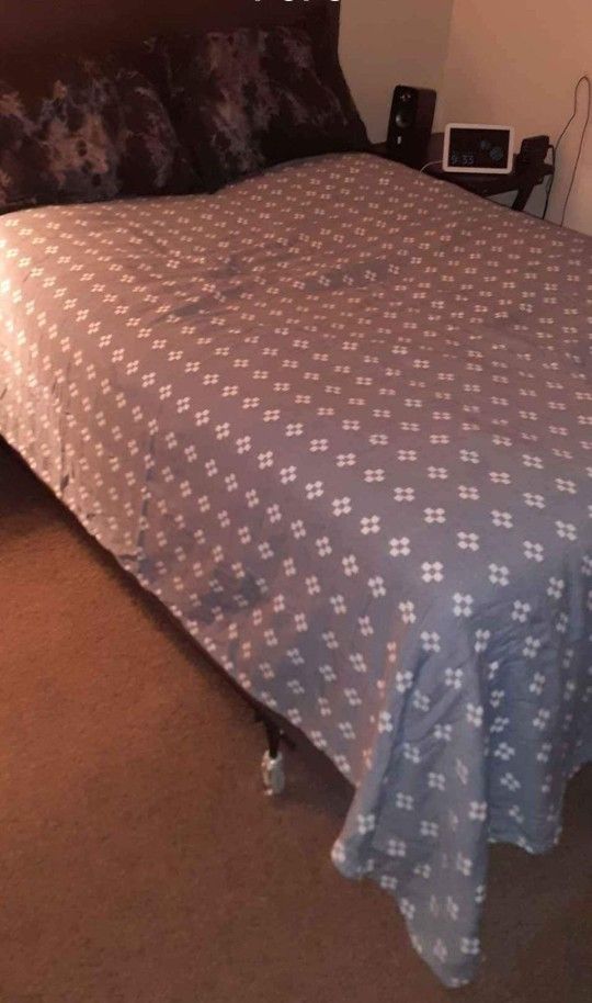 Full Size Blanket (light weight)