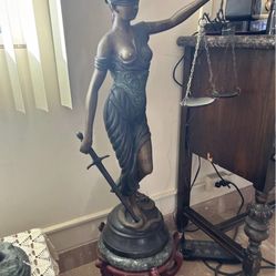 Bronze justice statue