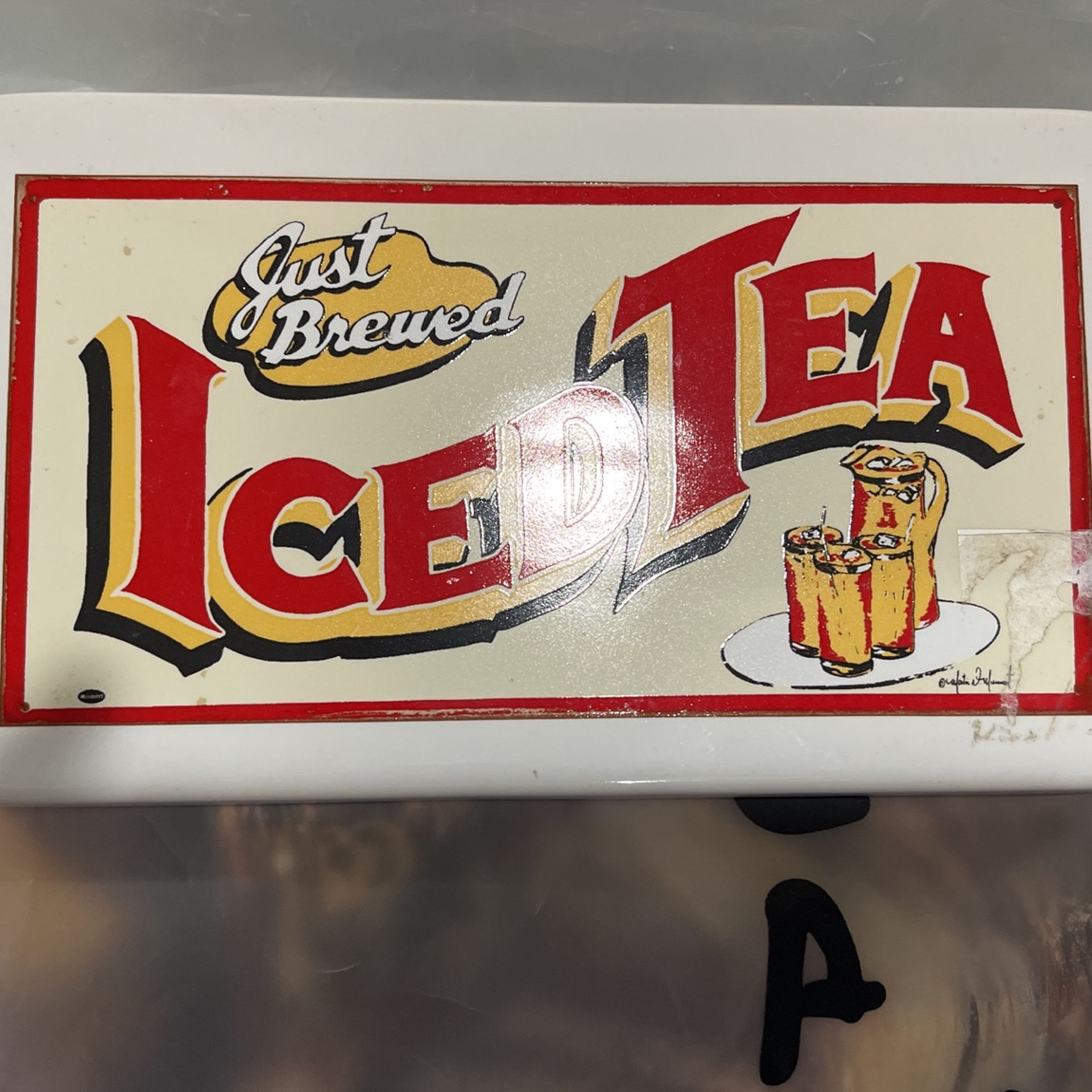 Iced Tea Wall Mount