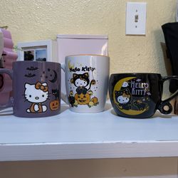 Hello Kitty Halloween Mugs