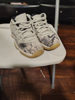 Jordan 11s
