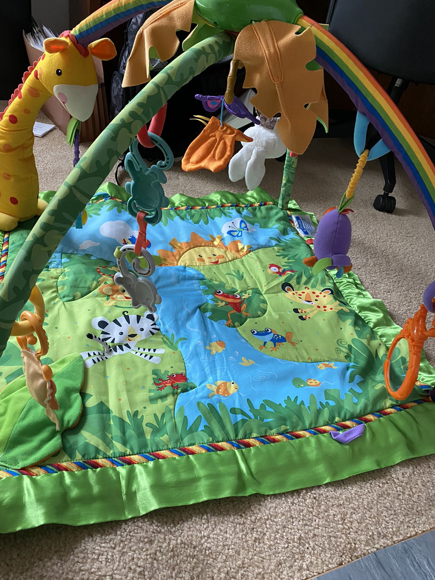 Jungle animals play mat with lights and music 