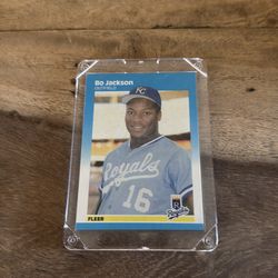 Raw Bo Jackson Rookie Fleer # 369