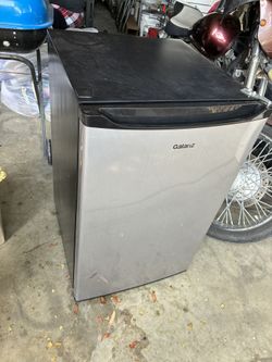 Small refrigerator