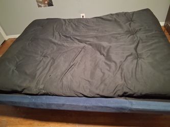 A queen size Serta motion i series adjustable