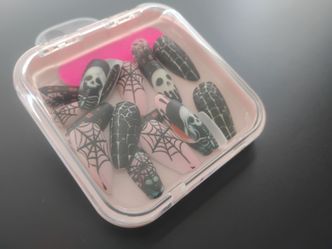 La Spooky | Press-On Nails