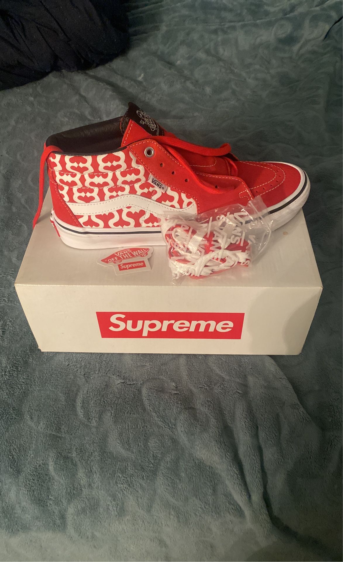 Vans Supreme