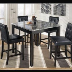 Dining Set 