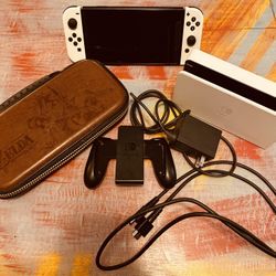 Nintendo Switch 1 With Charger And Case 
