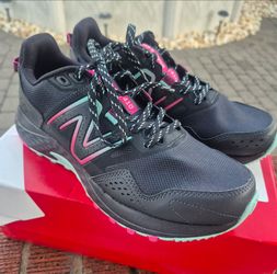 New Balance size 10 womens