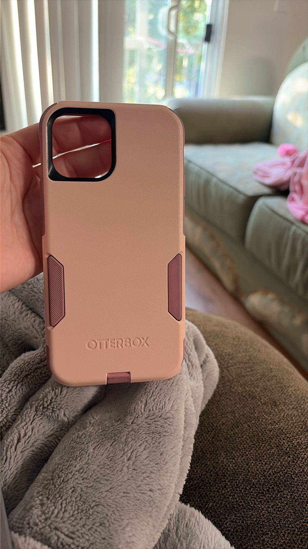 Used iPhone 12 Otterbox Case