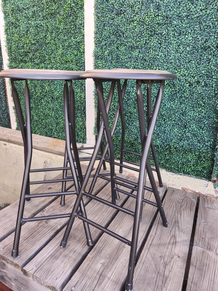 $30 - Foldable bar stools (4)