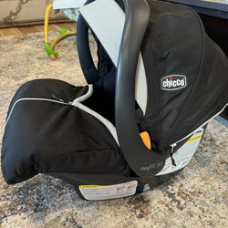 Chicco Keyfit30 Zip Infant Car Seat With Base