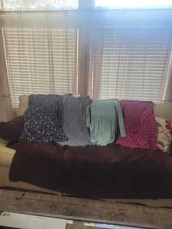 Girls Dresses Clean Like New Size  14 / 16 They are Super 😍 