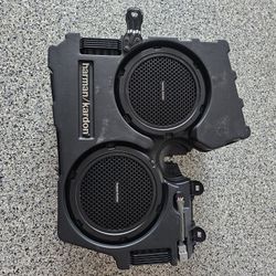 CHALLENGER HARMAN/KARDON SUBWOFFER 