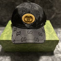 Black Gucci hat