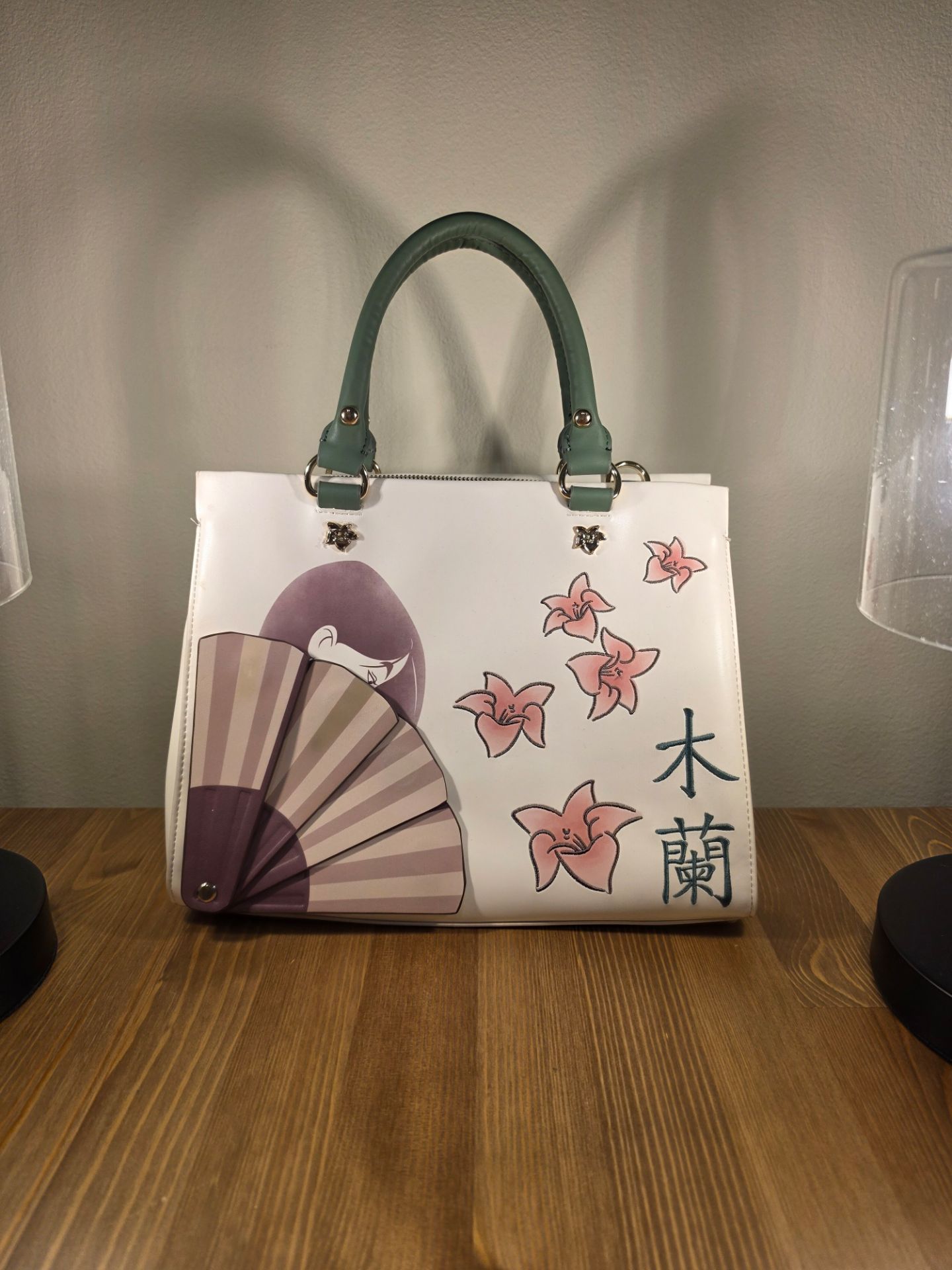 Mulan Lounge Fly Purse