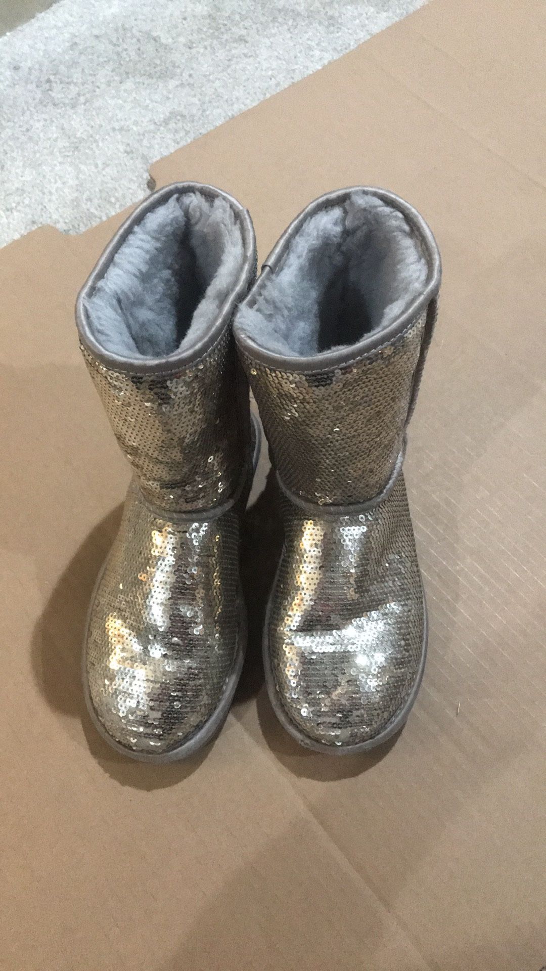 Ugg boot size 5 gold