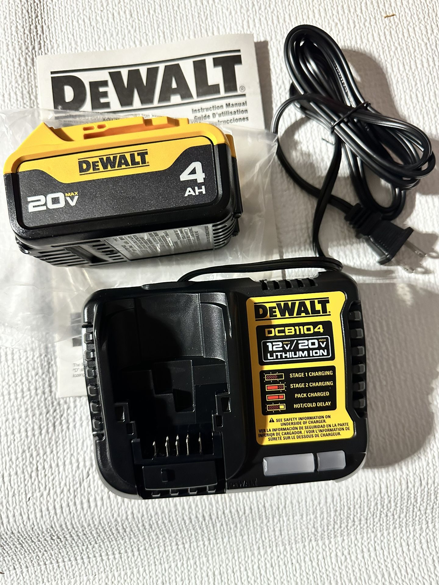 Dewalt 20V 4.0 Ah Battery and Charger 