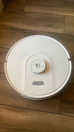 Red road Robot R11 Vacuum Cleaner