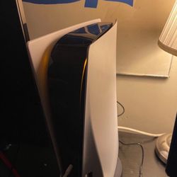 Ps5 And 2 Controllers + Headset