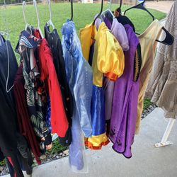 Yard sale 5/3-5/4  6:30am-6-30 pm Lots of good stuff still left come check it out get it at a bargain price while it last  926 dixie ct Farmersville