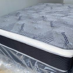 Cal King Euro Bamboo Pillow Top Mattress!!