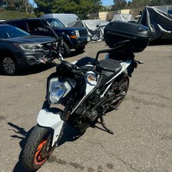 KTM Duke 200