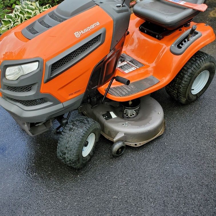 2017 Husqvarna Lawn Tractor Garage Kept!!...