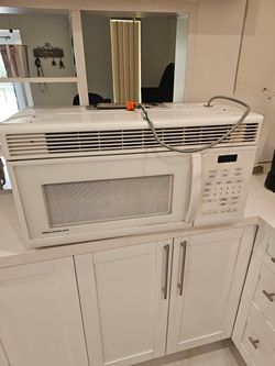 Jenn Air microwave