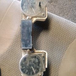 Jeep YJ  Dash Gauges And Plastics 