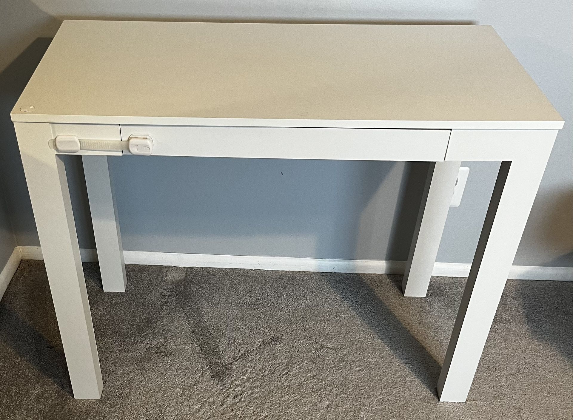 White Desk