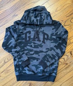 Gap relaxed camouflage pullover hoodie size S