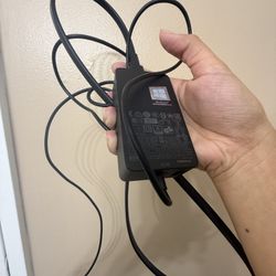 Selling my Microsoft Surface Pro 6 in excellent condition!