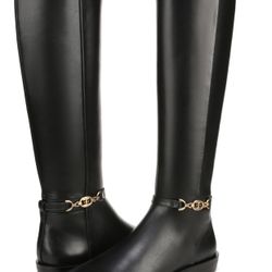 Woman’s Black Leather Boots