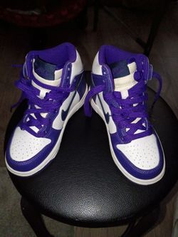 little kids / toddler nike dunks C11 purple -unisex. used but great condition only worn a few times. all sales final,