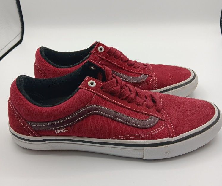 Vans Low Top Old Skool Sneakers Men Size 8.5 Red Suede Off The Wall Skateboard