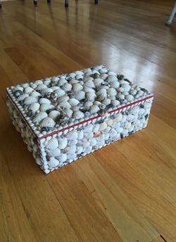 Shell covered Jewelry box