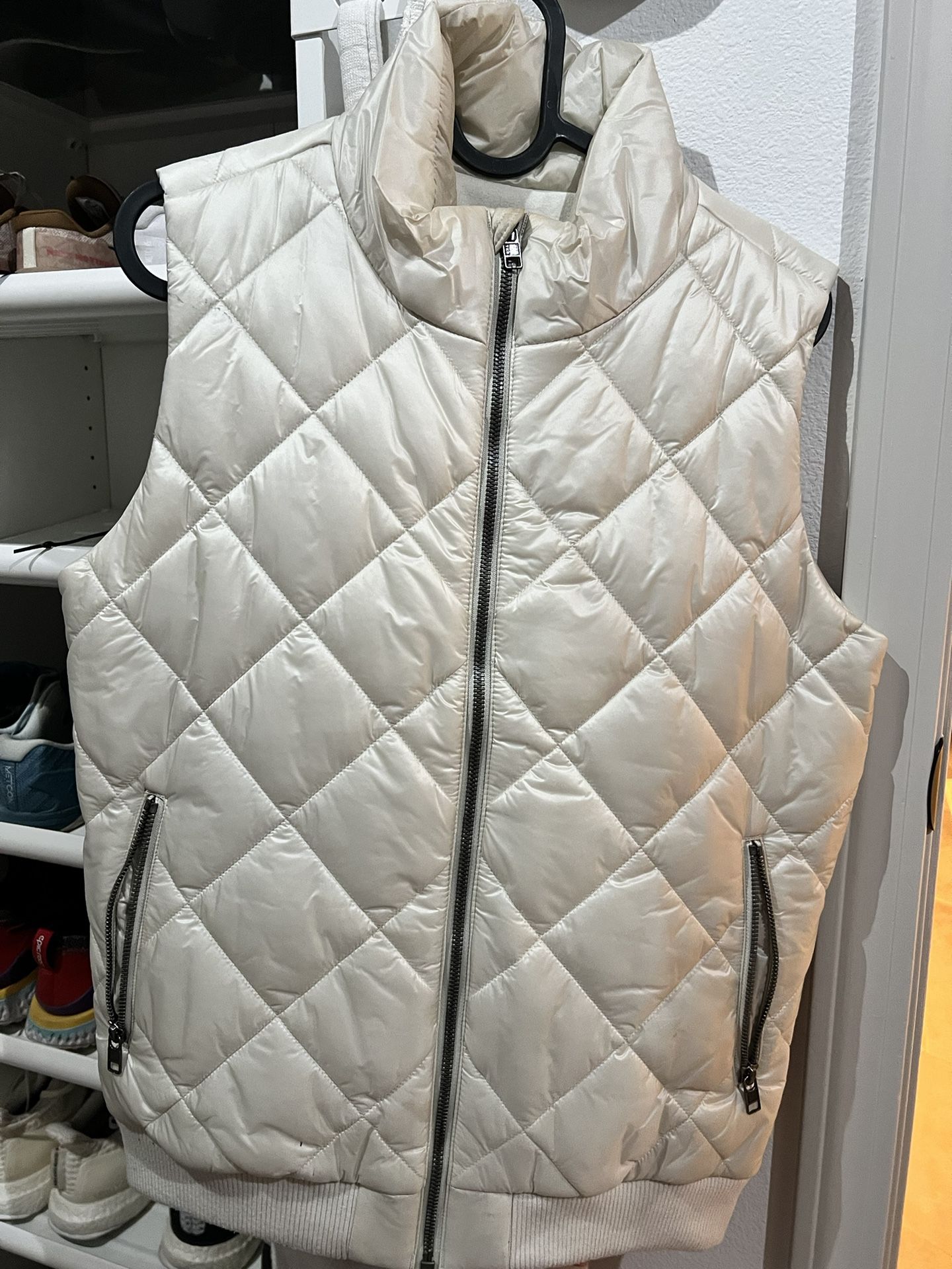 Women’s Patagonia Puffer Vest Size Small