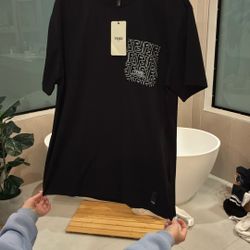 Men’s extra large Fendi shirt never worn