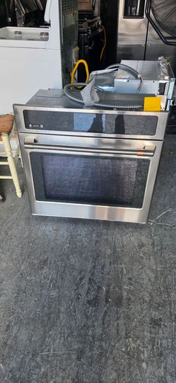 CAFE 30 IN SINGLE WALL OVEN  STAINLESS STEEL