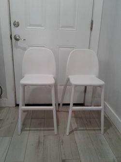 2 kids stools 21 inches height seat
