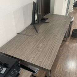 70 X 30 Inch Desk