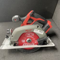 Milwaukee 6-1/2” 18V Circular Saw (Tool only)