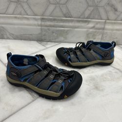 Size 3 Youth Boy Keen Newport H2 Closed Toe Sandals